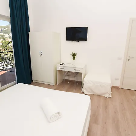 Gianpicharm Guest house Vico Equense